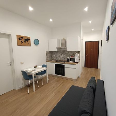 Apartamento Dimora Crispi 70 Bari Exterior foto