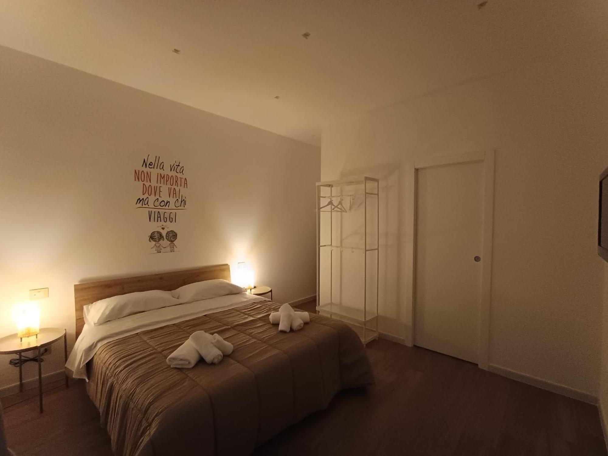 Apartamento Dimora Crispi 70 Bari Exterior foto