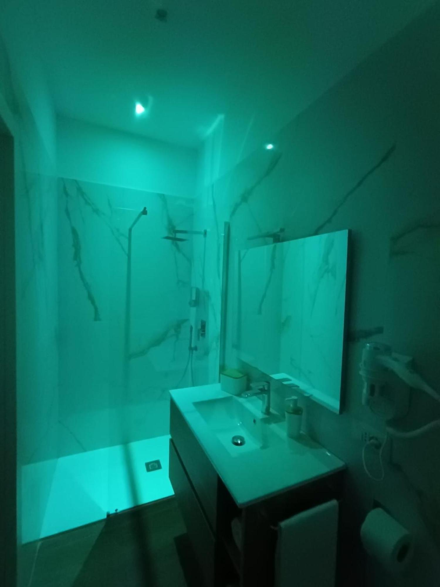 Apartamento Dimora Crispi 70 Bari Exterior foto