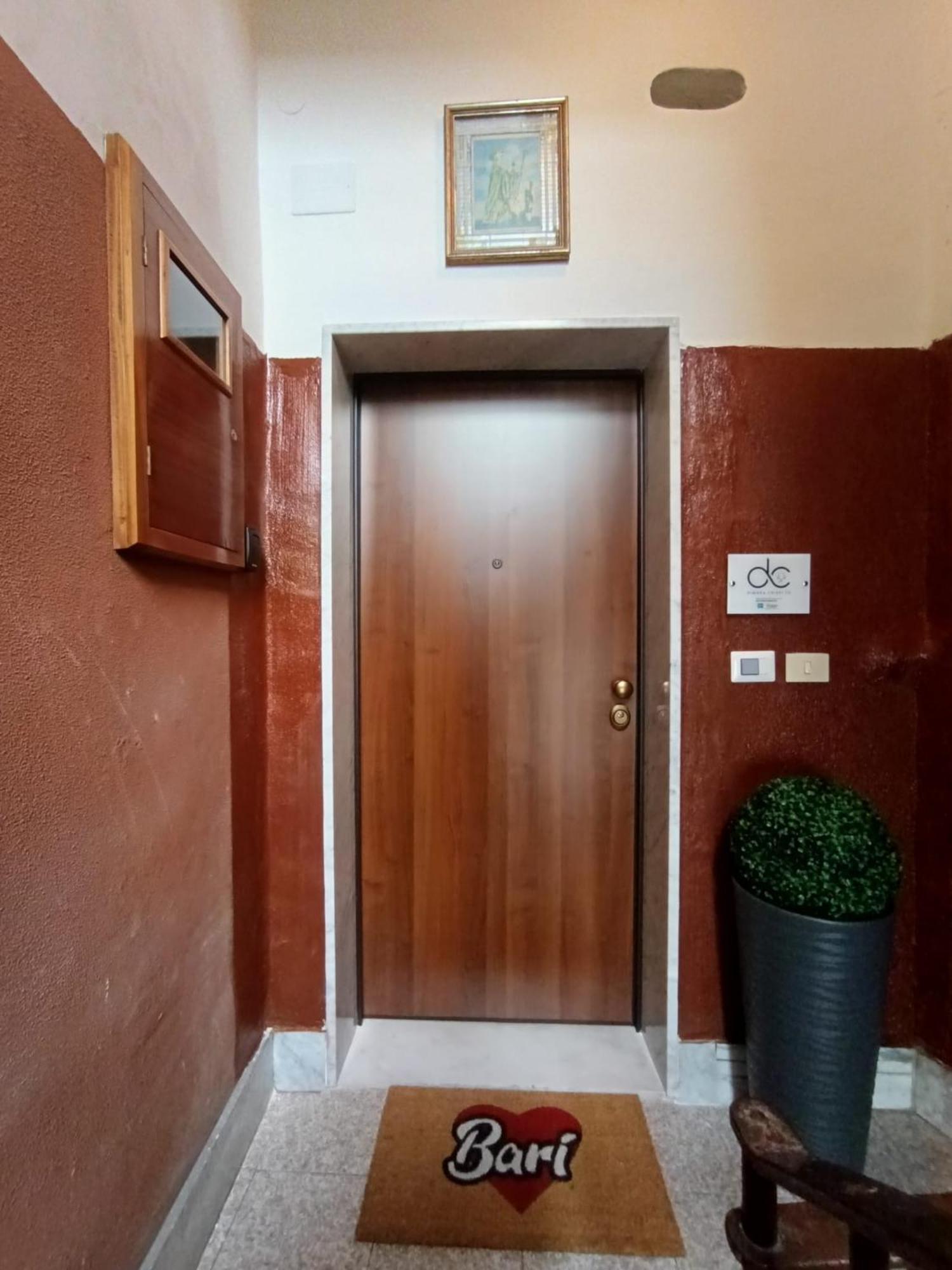 Apartamento Dimora Crispi 70 Bari Exterior foto